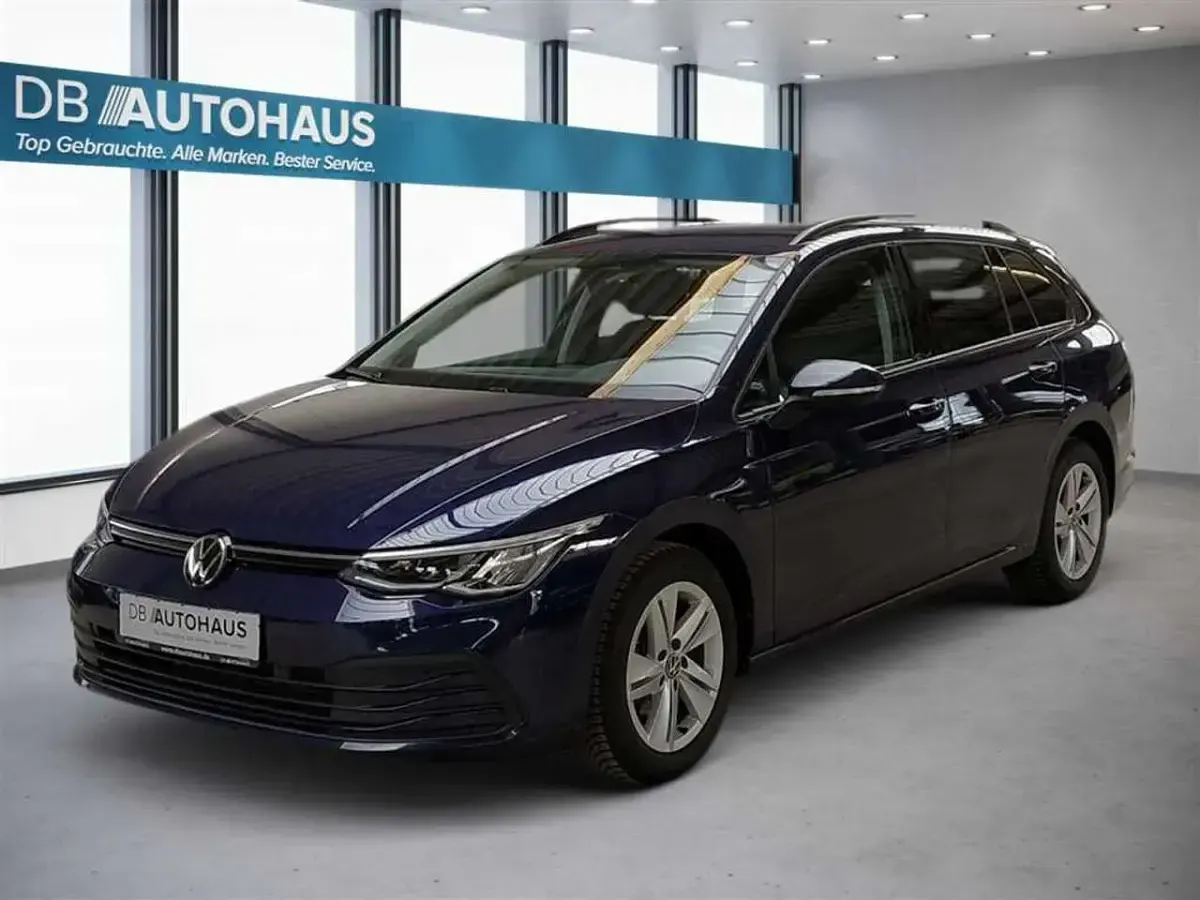 Gebraucht VW Golf VIII Life 110 PS (80 kW) 2023 Kombi