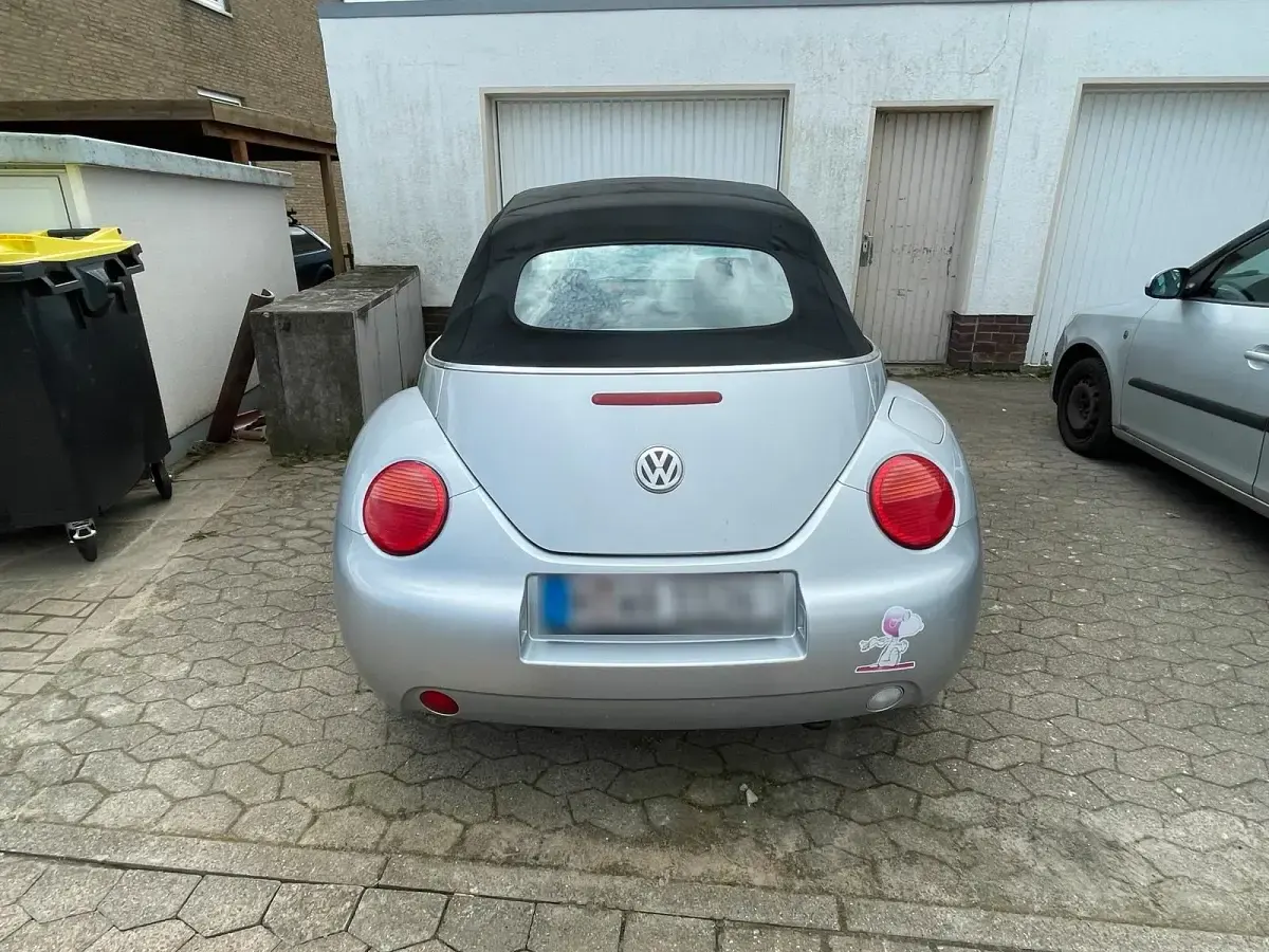 Gebraucht VW New Beetle 115 PS (84 kW) 2004 Silber Kleinwagen