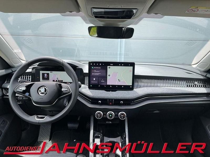 Gebraucht Skoda Superb Selection 193 PS (141 kW) 2025 Grau Kombi