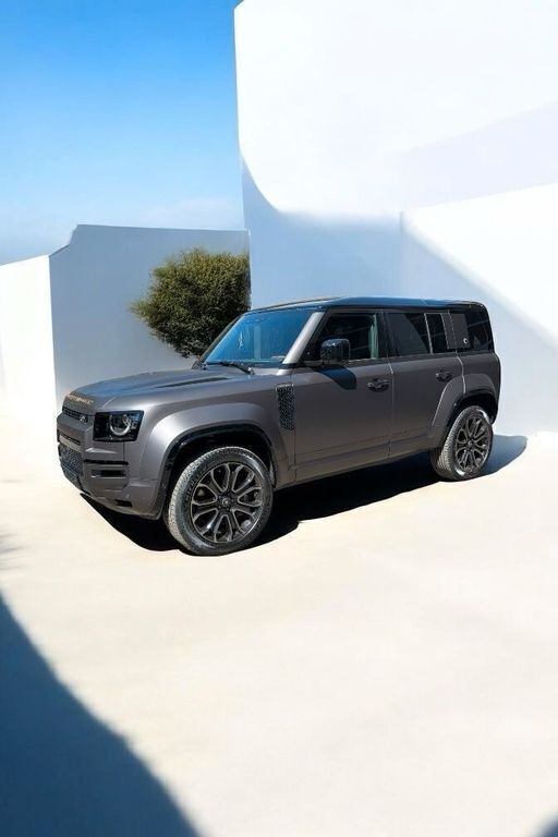 Grau Neu 2025 Land Rover Defender SUV | 199.900 € - Bild 1/4