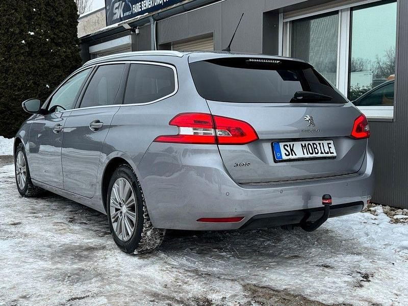 Gebraucht Peugeot 308 SW Allure 131 PS (96 kW) 2021 Grau Kombi
