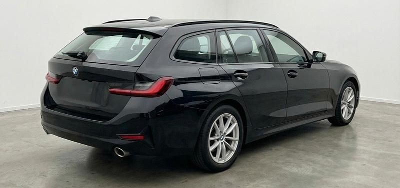 Gebraucht BMW 318 150 PS (110 kW) 2023 Schwarz Kombi