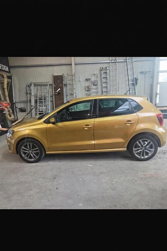 Gebraucht VW Polo 75 PS (55 kW) 2016 Schwarz Kleinwagen