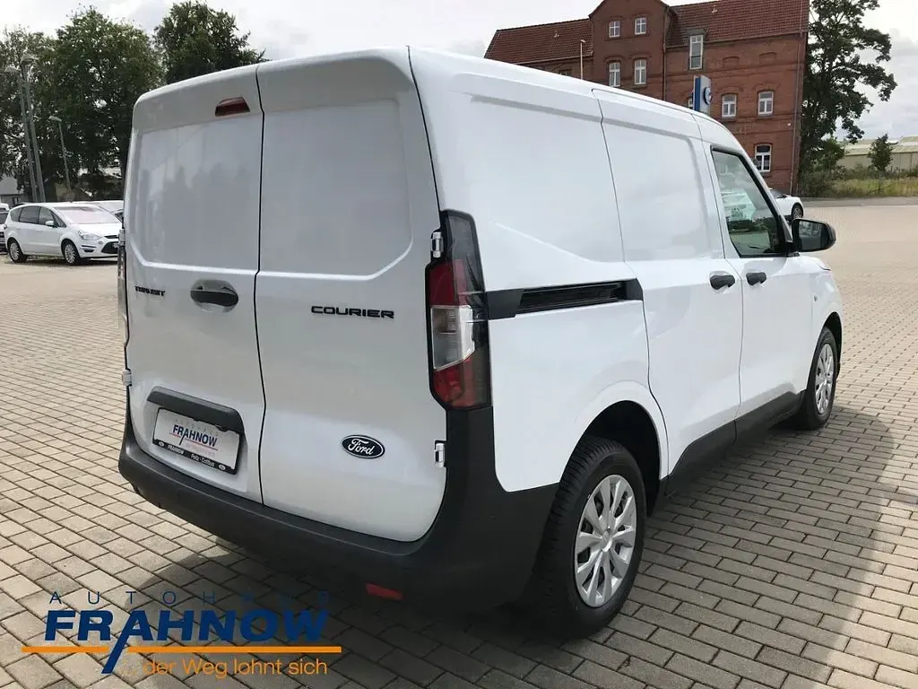 Neu Ford Transit Courier Trend 101 PS (74 kW) 2026 Weiß Van