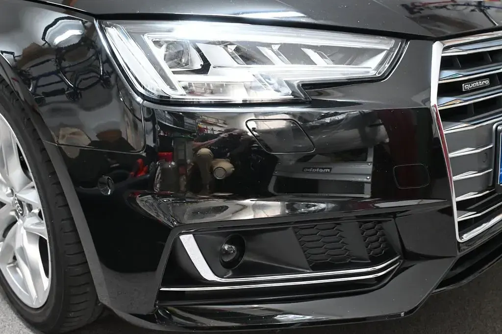 Gebraucht Audi A4 Ambiente 218 PS (160 kW) 2017 Schwarz Kombi