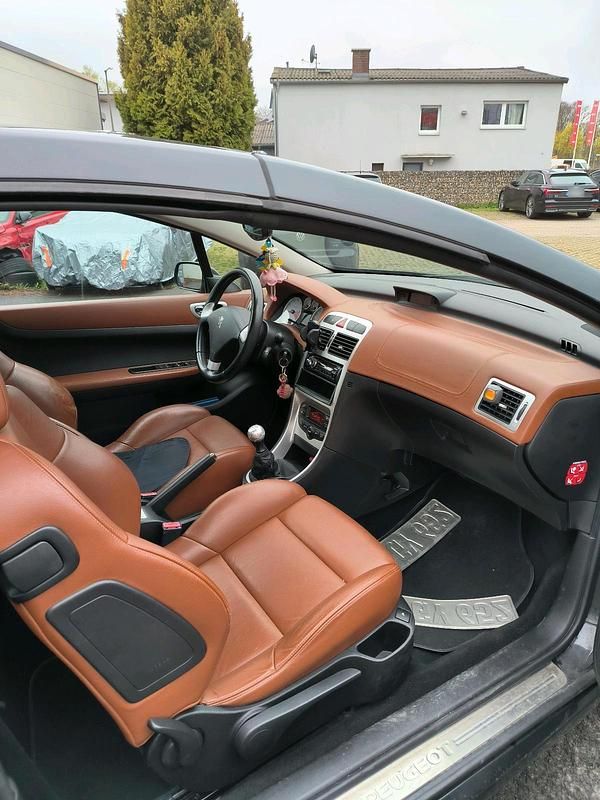 Gebraucht Peugeot 307 CC 140 PS (102 kW) 2005 Schwarz Cabrio