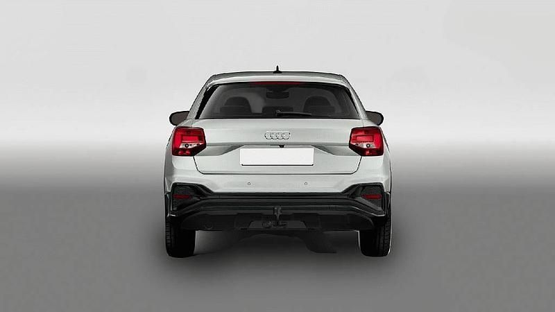 Gebraucht Audi Q2 S-Line 150 PS (110 kW) 2025 Silber SUV