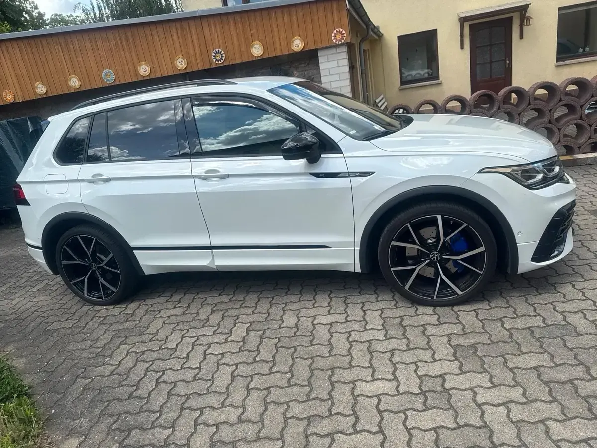 Gebraucht VW Tiguan R 320 PS (235 kW) 2022 Weiß SUV