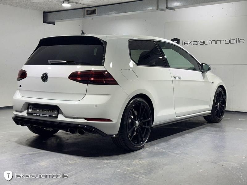Gebraucht VW Golf VII R 310 PS (228 kW) 2017 Pure white Limousine