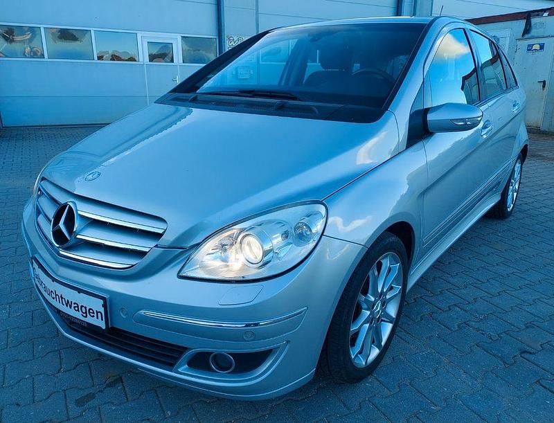 Silber Gebraucht 2006 Mercedes B200 Van / Kleinbus | 5.500 € (Fairer Preis) - Bild 1/4