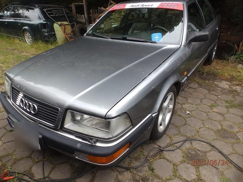 Silber Gebraucht 1989 Audi V8 Limousine | 5.500 € - Bild 1/4