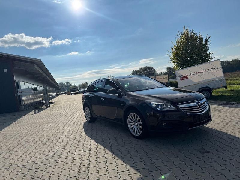 Braun Gebraucht 2014 Opel Insignia Country Tourer Basis Kombi | 8.499 € (Fairer Preis) - Bild 1/4