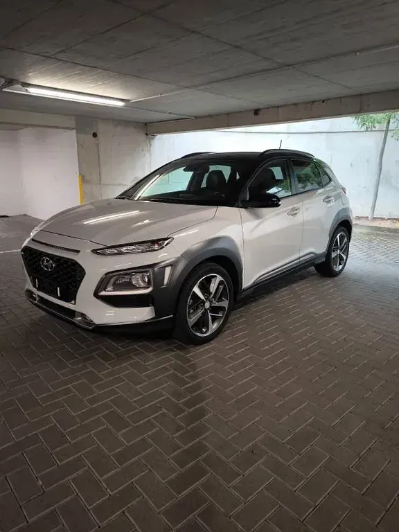 Gebraucht Hyundai Kona Premium 177 PS (130 kW) 2018 Weiß SUV