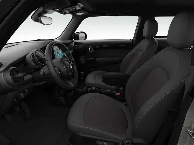Gebraucht Mini Cooper Essential 136 PS (100 kW) 2023 Silber Kleinwagen