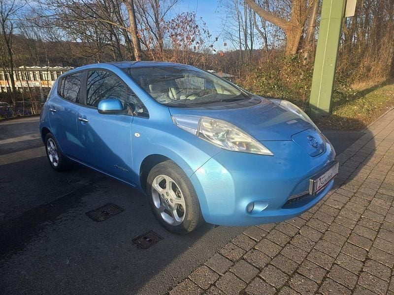 Gebraucht Nissan Leaf 80 kW (109 PS) 2012 Blau Kleinwagen