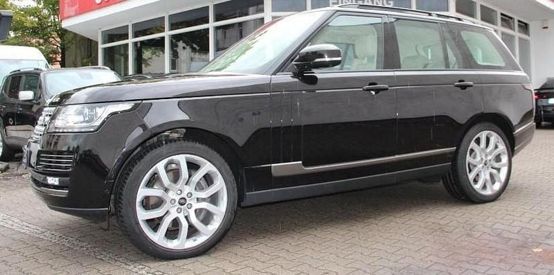 Gebraucht Land Rover Range Rover Vogue 340 PS (250 kW) 2015 Schwarz SUV