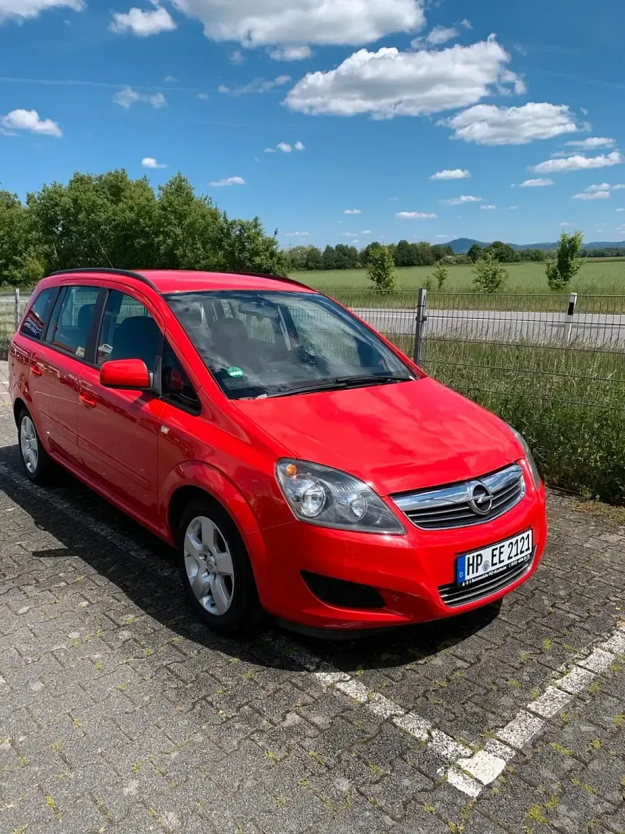 Gebraucht Opel Zafira Tourer 103 PS (75 kW) 2012 Rot Van / Kleinbus