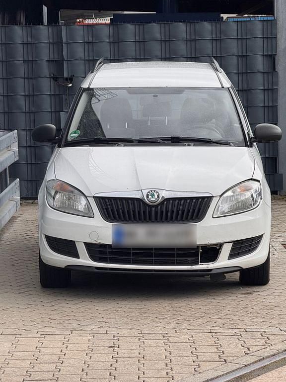 Gebraucht Skoda Roomster 75 PS (55 kW) 2011 Weiß Van / Kleinbus