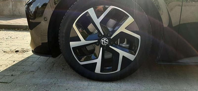 Gebraucht VW ID.3 Pro 150 kW (204 PS) 2023 Schwarz Kleinwagen