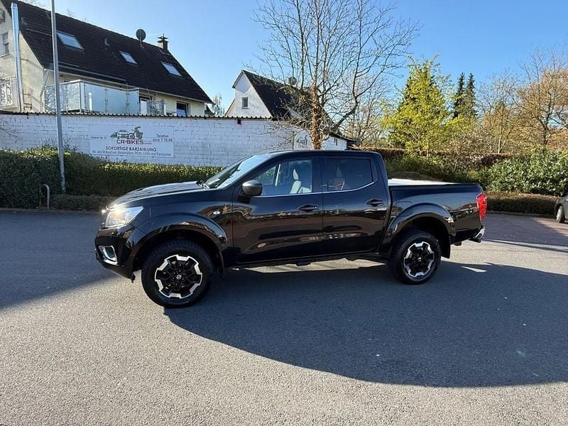 Gebraucht Nissan Navara Acenta 190 PS (139 kW) 2022 Schwarz Pickup