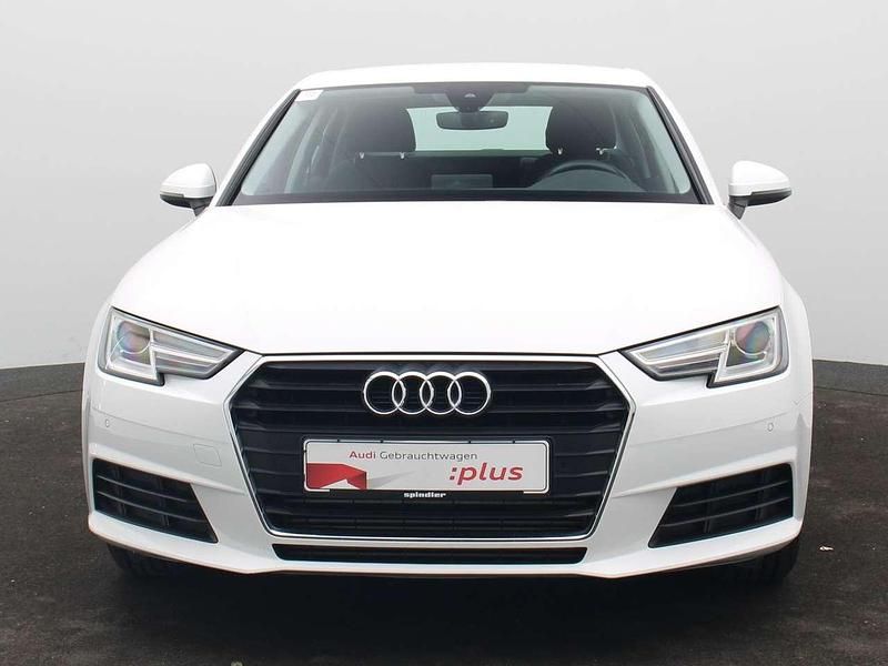 Gebraucht Audi A4 Design 150 PS (110 kW) 2019 Ibisweiß Limousine