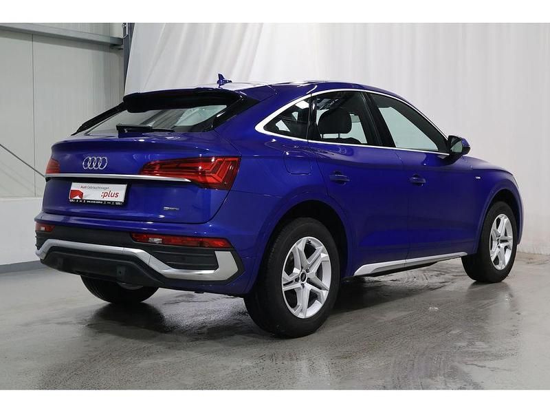 Gebraucht Audi Q5 Sportback Basis 204 PS (150 kW) 2024 Ultrablau metallic SUV