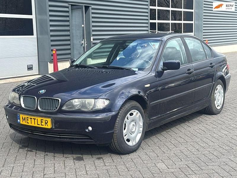 Gebraucht BMW 316 116 PS (85 kW) 2004 Blau Limousine