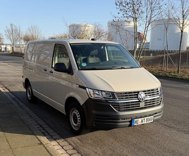 Gebraucht VW Transporter 110 PS (80 kW) 2020 Grau Van