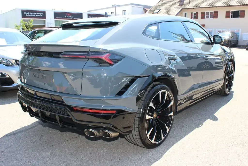 Gebraucht Lamborghini Urus 666 PS (489 kW) 2024 Grau SUV
