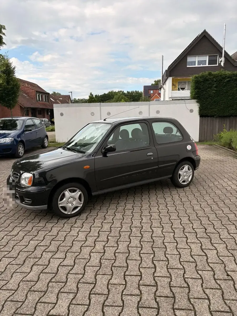 Gebraucht Nissan Micra 60 PS (44 kW) 2002 Schwarz Kleinwagen