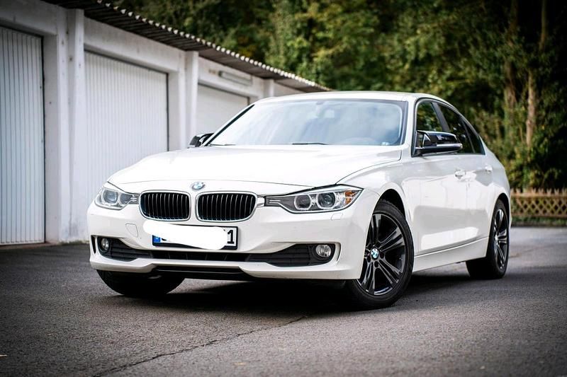 Gebraucht BMW 316 116 PS (85 kW) 2014 Weiß Limousine