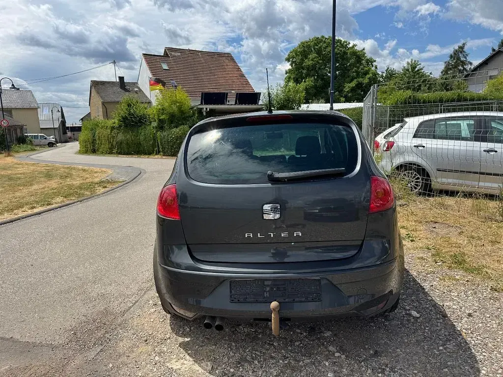 Gebraucht Seat Toledo Stylance 140 PS (102 kW) 2008 Grau Kleinwagen