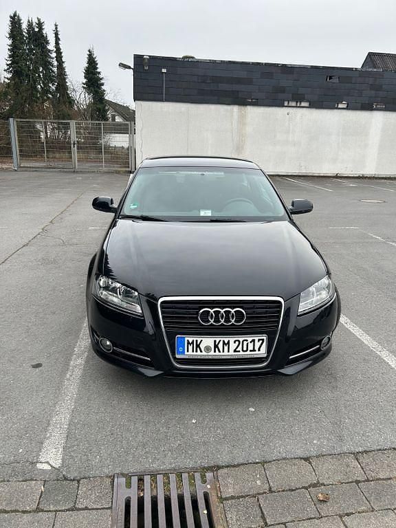 Gebraucht Audi A3 Ambiente 105 PS (77 kW) 2010 Schwarz Kleinwagen