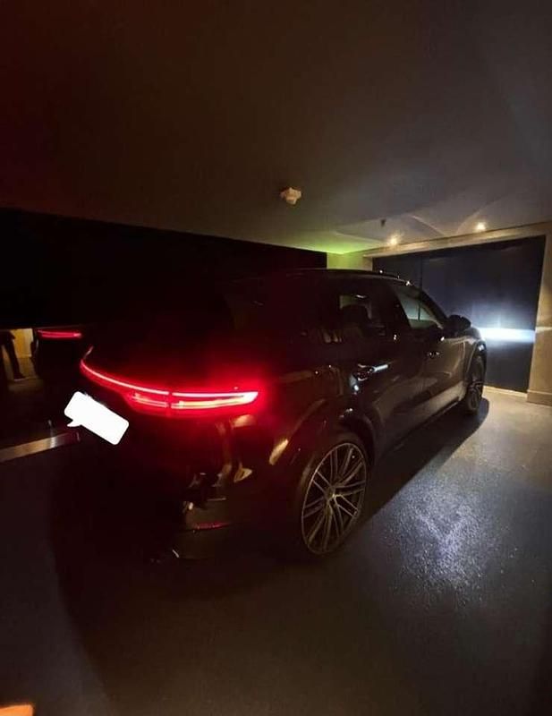 Gebraucht Porsche Cayenne S 441 PS (324 kW) 2018 Schwarz SUV