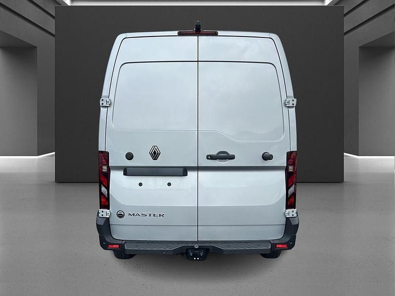 Nowe Renault Master 170 KM (125 kW) 2025 Srebrny Van