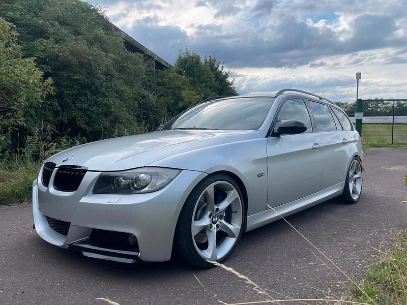 Silber Gebraucht 2007 BMW 335 Shadowline Kombi | 11.600 € (Guter Preis) - Bild 1/4