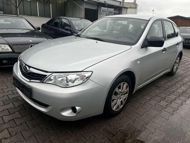Gebraucht Subaru Impreza Active 107 PS (78 kW) 2009 Spark silver (m) Kleinwagen