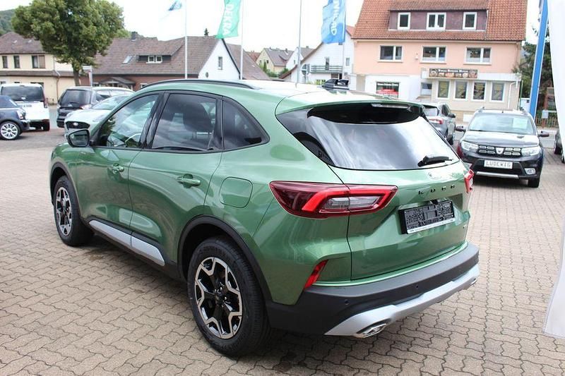 Neu Ford Kuga Active X 152 PS (111 kW) 2025 Grün SUV