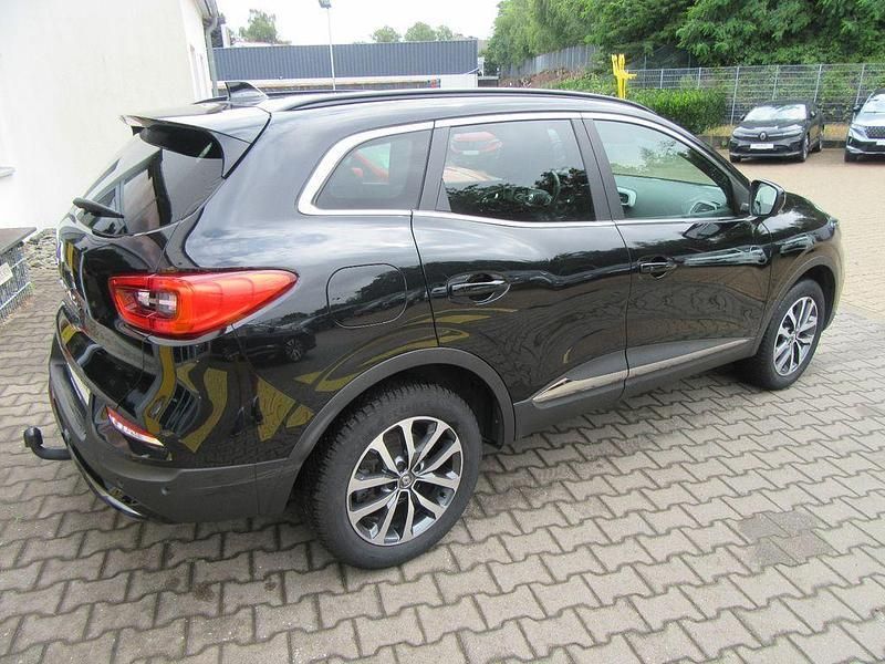 Gebraucht Renault Kadjar Black Edition 140 PS (102 kW) 2022 Schwarz SUV