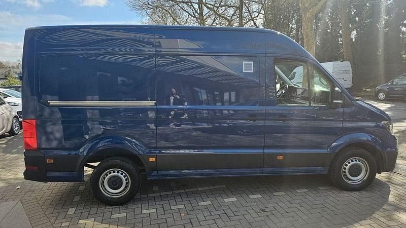 Gebraucht VW Crafter 177 PS (130 kW) 2022 Blau Van
