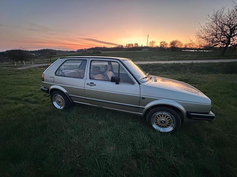 Usata VW Golf 90 CV (66 kW) 1986 Beige Coupé