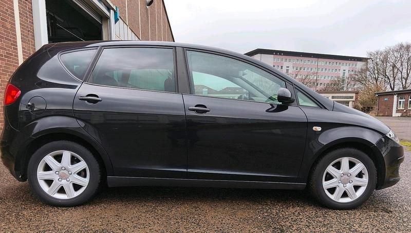 Gebraucht Seat Altea 105 PS (77 kW) 2009 Schwarz Limousine