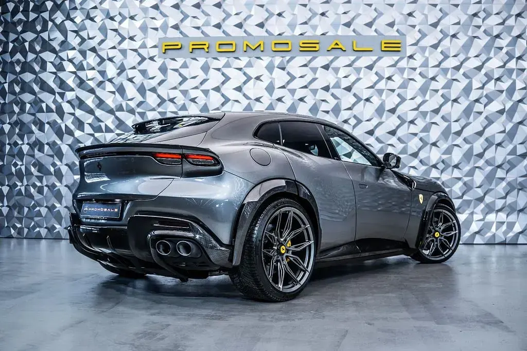 Gebraucht Ferrari Purosangue 725 PS (533 kW) 2024 Grau SUV