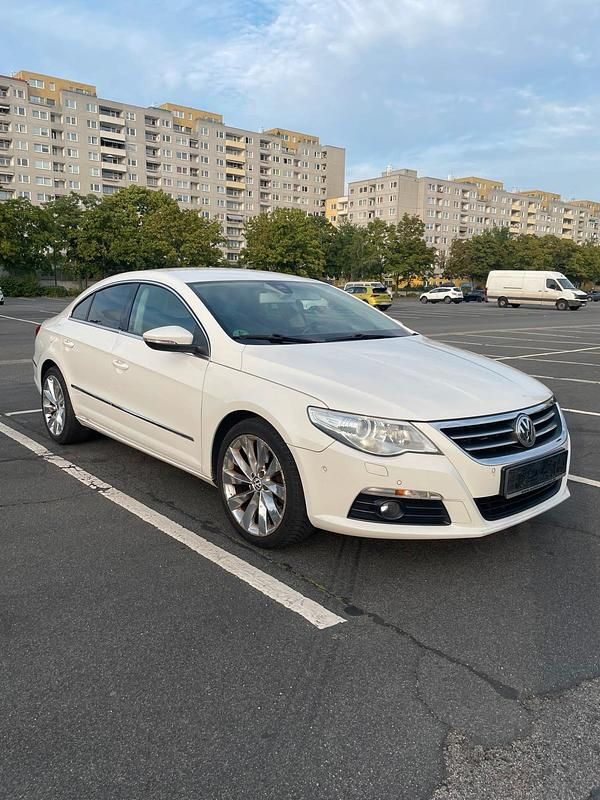 Weiß Gebraucht 2008 VW CC Limousine | 6.999 € (Fairer Preis) - Bild 1/4