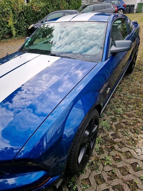 Blau Gebraucht 2007 Ford Mustang Coupé | 14.800 € - Bild 1/4