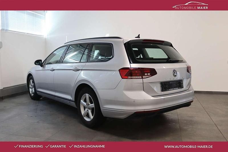 Gebraucht VW Passat 150 PS (110 kW) 2020 Silber Kombi