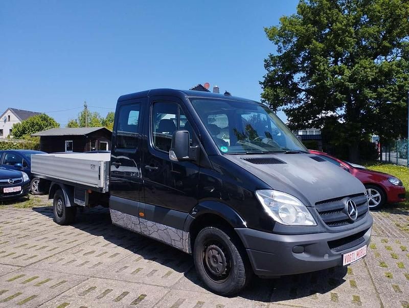Carbonschwarz metallic (metallic) Gebraucht 2013 Mercedes Sprinter Van | 8.490 € (Fairer Preis) - Bild 1/4