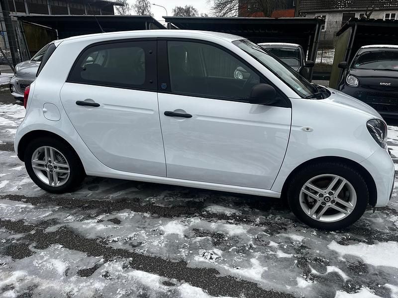 Gebraucht Smart ForFour Electric Drive 60 kW (82 PS) 2021 Weiß Kleinwagen