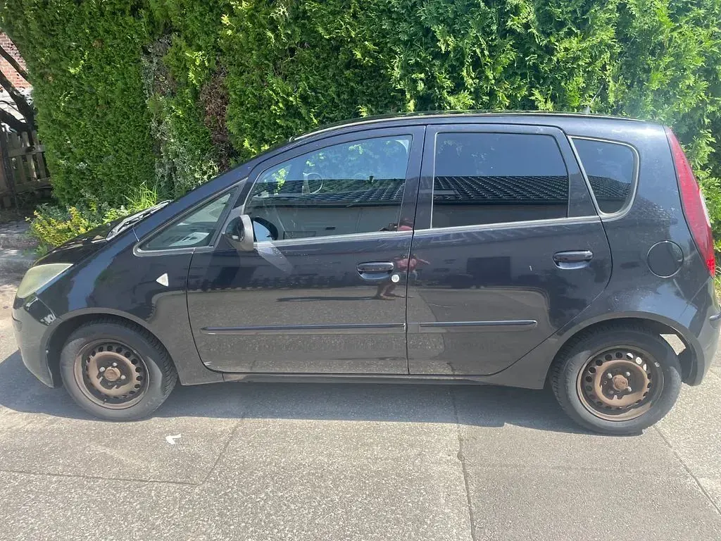 Gebraucht Mitsubishi Colt Motion 95 PS (69 kW) 2008 Schwarz Van / Kleinbus
