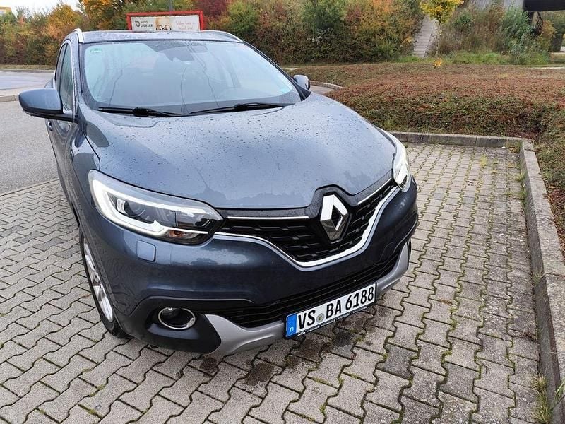 Schwarz Gebraucht 2018 Renault Kadjar LIMITED SUV | 11.800 € (Fairer Preis) - Bild 1/4
